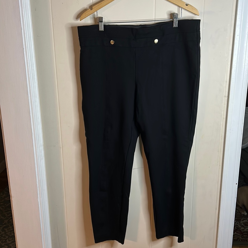 Anne Klein Flat Front Cropped Pants